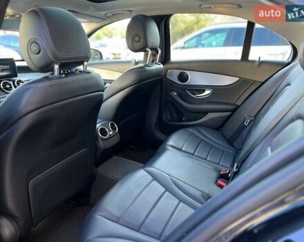 Чорний Мерседес Ц-Клас, об'ємом двигуна 1.99 л та пробігом 246 тис. км за 21800 $, фото 11 на Automoto.ua