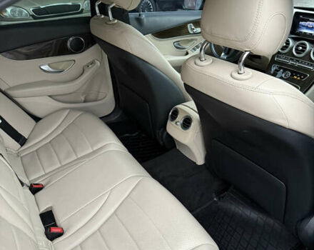 Чорний Мерседес Ц-Клас, об'ємом двигуна 1.99 л та пробігом 235 тис. км за 14999 $, фото 13 на Automoto.ua