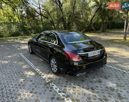 Чорний Мерседес Ц-Клас, об'ємом двигуна 2 л та пробігом 170 тис. км за 18500 $, фото 1 на Automoto.ua