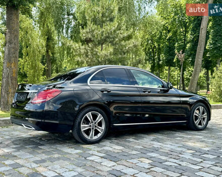 Черный Мерседес Ц-Класс, объемом двигателя 1.6 л и пробегом 232 тыс. км за 18777 $, фото 4 на Automoto.ua