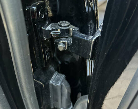 Черный Мерседес Ц-Класс, объемом двигателя 2 л и пробегом 199 тыс. км за 19800 $, фото 63 на Automoto.ua