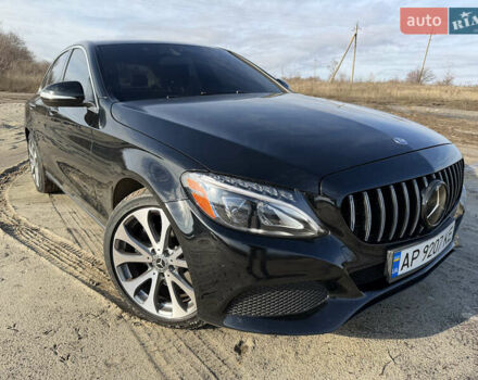 Чорний Мерседес Ц-Клас, об'ємом двигуна 1.99 л та пробігом 104 тис. км за 25000 $, фото 3 на Automoto.ua