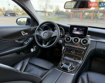 Чорний Мерседес Ц-Клас, об'ємом двигуна 1.99 л та пробігом 170 тис. км за 16500 $, фото 9 на Automoto.ua