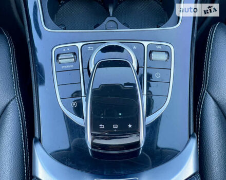 Черный Мерседес Ц-Класс, объемом двигателя 2.2 л и пробегом 201 тыс. км за 23000 $, фото 36 на Automoto.ua