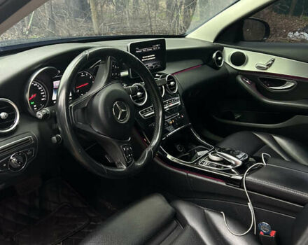 Черный Мерседес Ц-Класс, объемом двигателя 1.99 л и пробегом 190 тыс. км за 16999 $, фото 6 на Automoto.ua