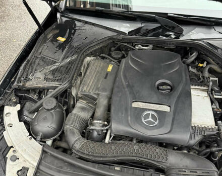 Чорний Мерседес Ц-Клас, об'ємом двигуна 1.99 л та пробігом 235 тис. км за 14999 $, фото 19 на Automoto.ua