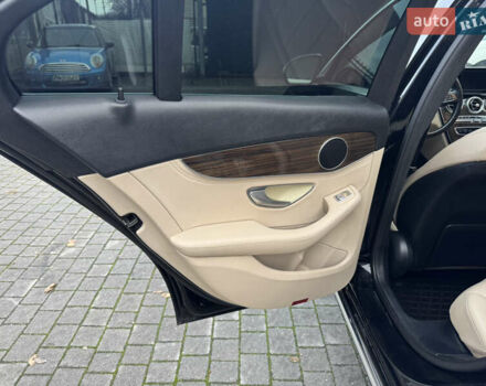 Черный Мерседес Ц-Класс, объемом двигателя 2 л и пробегом 235 тыс. км за 15000 $, фото 14 на Automoto.ua