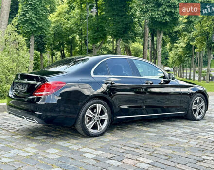 Черный Мерседес Ц-Класс, объемом двигателя 1.6 л и пробегом 232 тыс. км за 18777 $, фото 109 на Automoto.ua