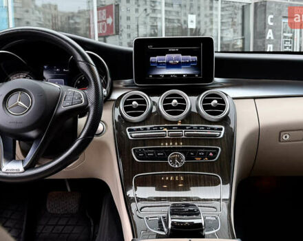 Черный Мерседес Ц-Класс, объемом двигателя 1.99 л и пробегом 235 тыс. км за 19500 $, фото 26 на Automoto.ua