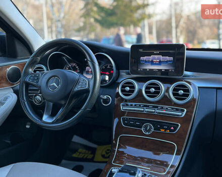 Черный Мерседес Ц-Класс, объемом двигателя 1.6 л и пробегом 272 тыс. км за 18999 $, фото 20 на Automoto.ua