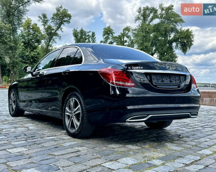 Черный Мерседес Ц-Класс, объемом двигателя 1.6 л и пробегом 232 тыс. км за 18777 $, фото 103 на Automoto.ua
