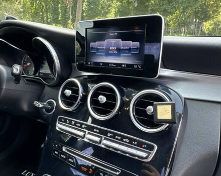 Черный Мерседес Ц-Класс, объемом двигателя 1.6 л и пробегом 232 тыс. км за 18777 $, фото 24 на Automoto.ua