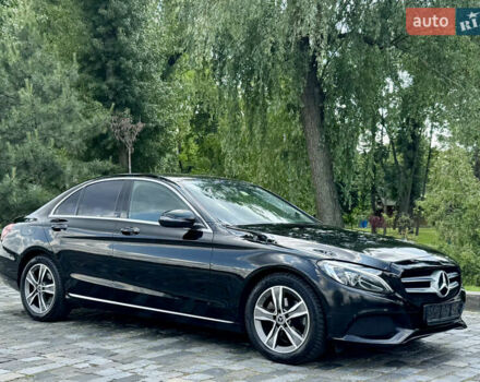 Черный Мерседес Ц-Класс, объемом двигателя 1.6 л и пробегом 232 тыс. км за 18777 $, фото 114 на Automoto.ua