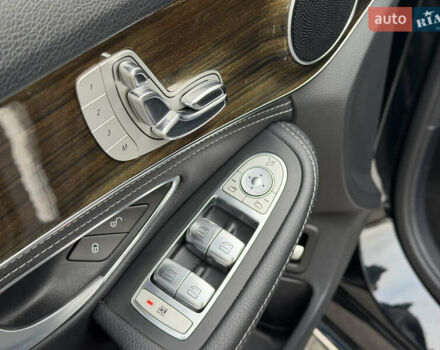 Черный Мерседес Ц-Класс, объемом двигателя 2 л и пробегом 98 тыс. км за 22500 $, фото 25 на Automoto.ua