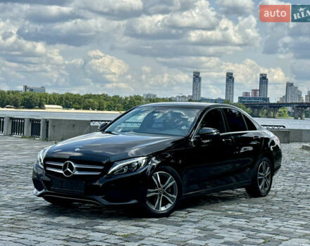 Черный Мерседес Ц-Класс, объемом двигателя 1.6 л и пробегом 232 тыс. км за 18777 $, фото 101 на Automoto.ua