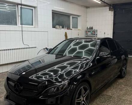 Чорний Мерседес Ц-Клас, об'ємом двигуна 3 л та пробігом 130 тис. км за 25000 $, фото 1 на Automoto.ua
