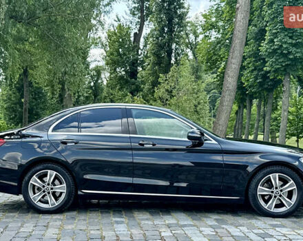 Черный Мерседес Ц-Класс, объемом двигателя 1.6 л и пробегом 232 тыс. км за 18777 $, фото 116 на Automoto.ua