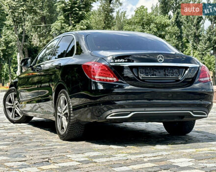 Черный Мерседес Ц-Класс, объемом двигателя 1.6 л и пробегом 232 тыс. км за 18777 $, фото 88 на Automoto.ua