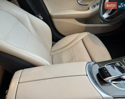 Черный Мерседес Ц-Класс, объемом двигателя 2 л и пробегом 235 тыс. км за 15000 $, фото 20 на Automoto.ua