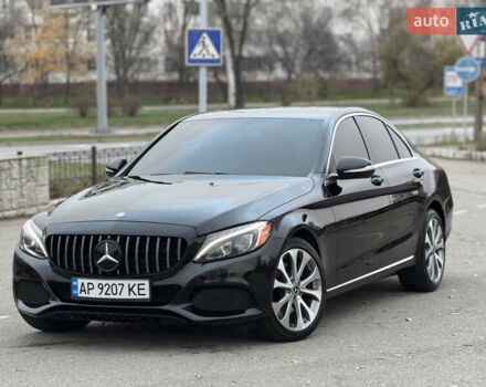 Черный Мерседес Ц-Класс, объемом двигателя 2 л и пробегом 98 тыс. км за 22500 $, фото 1 на Automoto.ua