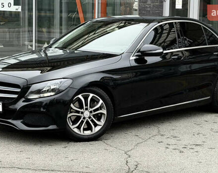 Черный Мерседес Ц-Класс, объемом двигателя 1.99 л и пробегом 235 тыс. км за 19500 $, фото 6 на Automoto.ua