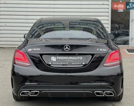 Мерседес Ц-Класс 2015 в Киеве на Automoto.ua Черный Мерседес Ц-Класс, объемом двигателя 3.98 л и пробегом 133 тыс. км за 38500 $, фото 11 на Automoto.ua