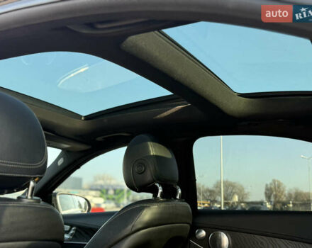 Черный Мерседес Ц-Класс, объемом двигателя 2 л и пробегом 175 тыс. км за 17500 $, фото 10 на Automoto.ua