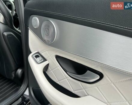 Мерседес Ц-Класс 2015 в Киеве на Automoto.ua Черный Мерседес Ц-Класс, объемом двигателя 3.98 л и пробегом 133 тыс. км за 38500 $, фото 25 на Automoto.ua