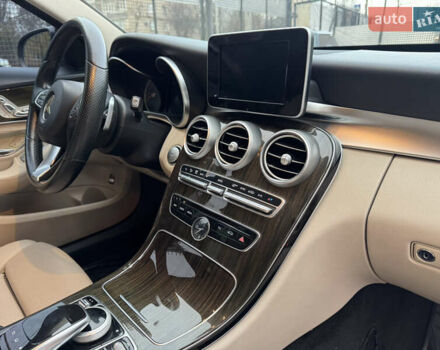 Черный Мерседес Ц-Класс, объемом двигателя 2 л и пробегом 235 тыс. км за 15000 $, фото 21 на Automoto.ua