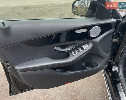 Черный Мерседес Ц-Класс, объемом двигателя 2.14 л и пробегом 340 тыс. км за 18999 $, фото 23 на Automoto.ua