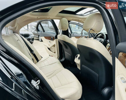 Чорний Мерседес Ц-Клас, об'ємом двигуна 2 л та пробігом 117 тис. км за 17500 $, фото 17 на Automoto.ua