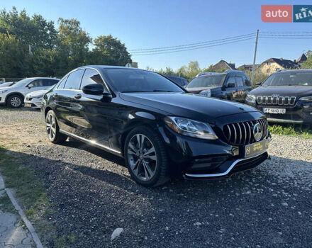 Чорний Мерседес Ц-Клас, об'ємом двигуна 2 л та пробігом 139 тис. км за 19900 $, фото 2 на Automoto.ua