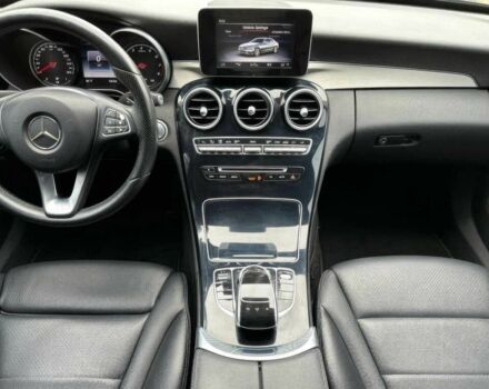 Черный Мерседес Ц-Класс, объемом двигателя 2 л и пробегом 73 тыс. км за 4700 $, фото 7 на Automoto.ua