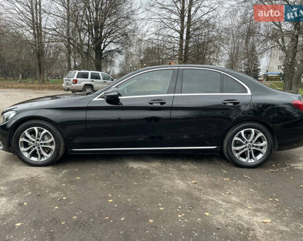 Черный Мерседес Ц-Класс, объемом двигателя 2.14 л и пробегом 340 тыс. км за 18999 $, фото 10 на Automoto.ua