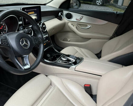 Черный Мерседес Ц-Класс, объемом двигателя 2 л и пробегом 158 тыс. км за 16000 $, фото 9 на Automoto.ua