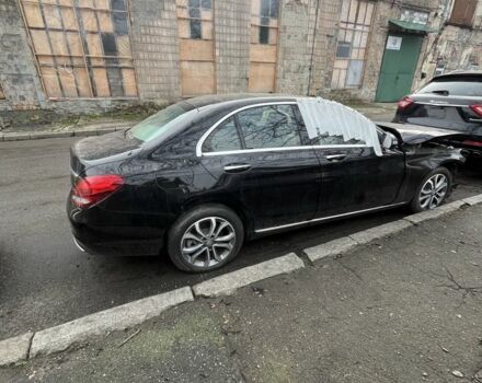 Чорний Мерседес Ц-Клас, об'ємом двигуна 2 л та пробігом 50 тис. км за 10000 $, фото 4 на Automoto.ua