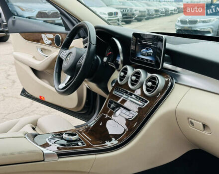 Чорний Мерседес Ц-Клас, об'ємом двигуна 2 л та пробігом 117 тис. км за 17500 $, фото 23 на Automoto.ua