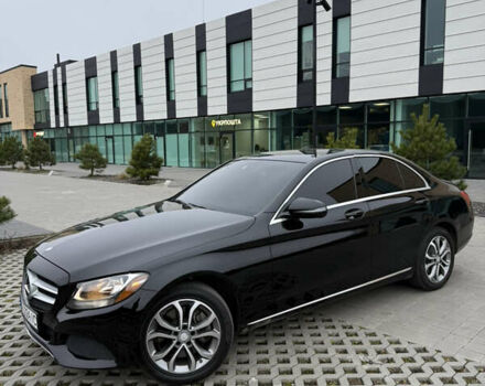 Черный Мерседес Ц-Класс, объемом двигателя 2 л и пробегом 158 тыс. км за 16000 $, фото 2 на Automoto.ua