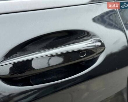 Черный Мерседес Ц-Класс, объемом двигателя 3 л и пробегом 105 тыс. км за 25000 $, фото 12 на Automoto.ua