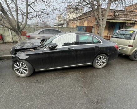 Чорний Мерседес Ц-Клас, об'ємом двигуна 2 л та пробігом 50 тис. км за 10000 $, фото 2 на Automoto.ua