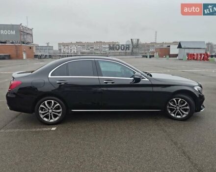 Черный Мерседес Ц-Класс, объемом двигателя 1.99 л и пробегом 105 тыс. км за 21500 $, фото 6 на Automoto.ua
