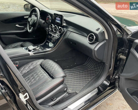 Черный Мерседес Ц-Класс, объемом двигателя 2.14 л и пробегом 340 тыс. км за 18999 $, фото 17 на Automoto.ua