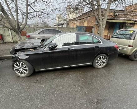 Чорний Мерседес Ц-Клас, об'ємом двигуна 2 л та пробігом 27 тис. км за 10000 $, фото 2 на Automoto.ua