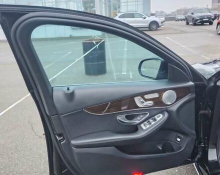 Черный Мерседес Ц-Класс, объемом двигателя 1.99 л и пробегом 105 тыс. км за 21500 $, фото 34 на Automoto.ua