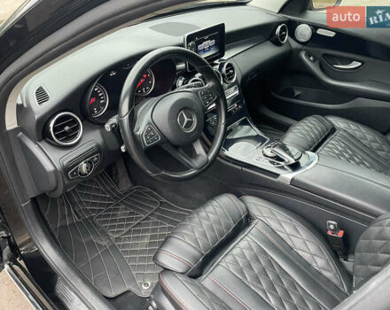 Черный Мерседес Ц-Класс, объемом двигателя 2.14 л и пробегом 340 тыс. км за 18999 $, фото 22 на Automoto.ua