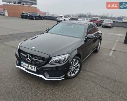 Черный Мерседес Ц-Класс, объемом двигателя 1.99 л и пробегом 105 тыс. км за 21500 $, фото 2 на Automoto.ua