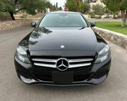 Черный Мерседес Ц-Класс, объемом двигателя 2 л и пробегом 73 тыс. км за 4700 $, фото 1 на Automoto.ua