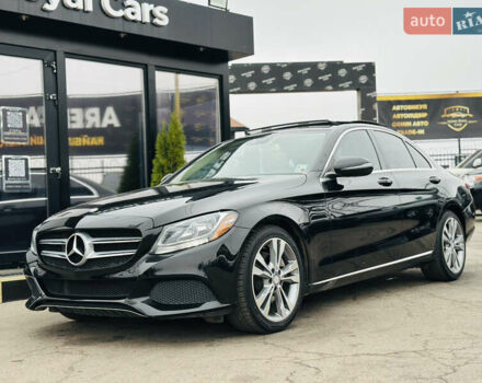 Чорний Мерседес Ц-Клас, об'ємом двигуна 2 л та пробігом 117 тис. км за 17500 $, фото 5 на Automoto.ua