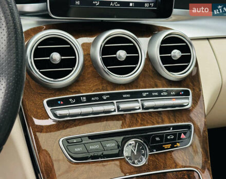 Чорний Мерседес Ц-Клас, об'ємом двигуна 2 л та пробігом 117 тис. км за 17500 $, фото 31 на Automoto.ua