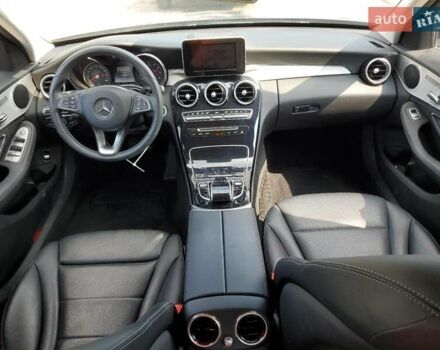Чорний Мерседес Ц-Клас, об'ємом двигуна 2 л та пробігом 37 тис. км за 3900 $, фото 7 на Automoto.ua